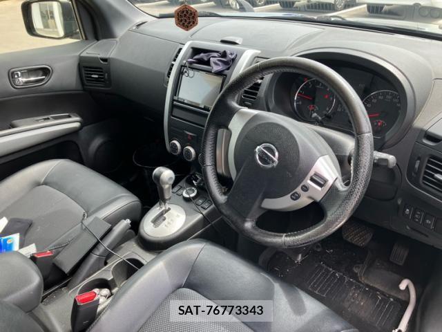 Nissan X-TRAIL 2013-10 7227582-13