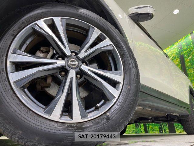 Nissan X-TRAIL 2017-09 7227624-12