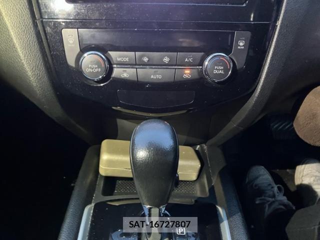 Nissan X-TRAIL 2014-06 7227597-21