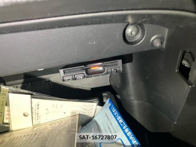 Nissan X-TRAIL 2014-06 7227597-24