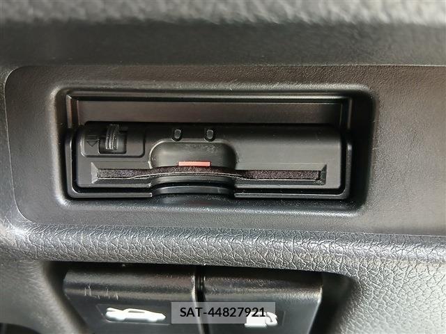 Nissan X-TRAIL 2018-09 7227633-6