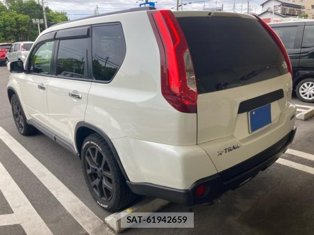 Nissan X-TRAIL 2013-10 7227584-2