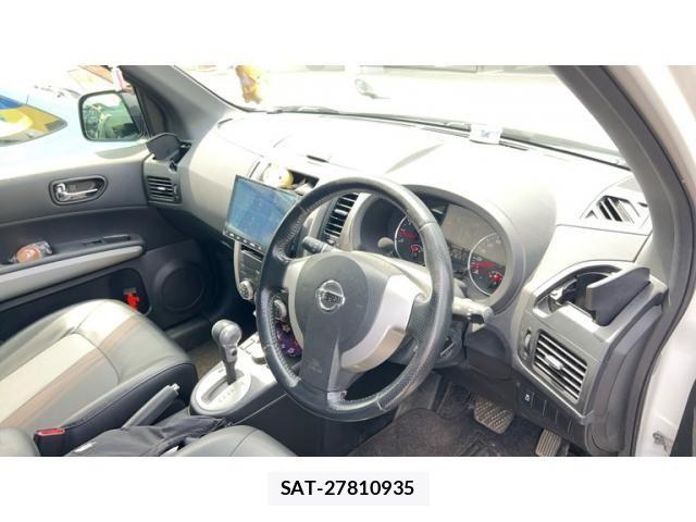 Nissan X-TRAIL 2011-08 7252952-19