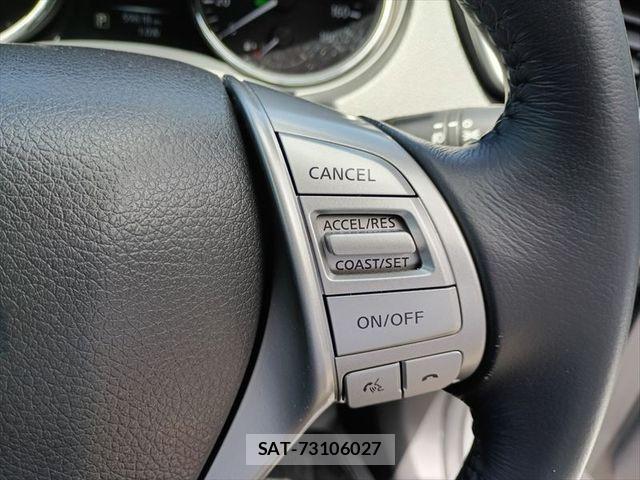 Nissan X-TRAIL 2015-02 7252955-25