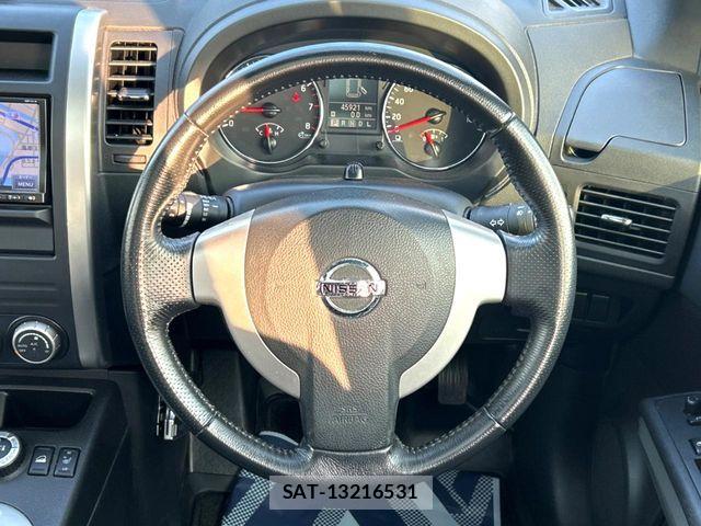 Nissan X-TRAIL 2012-04 7252945-10