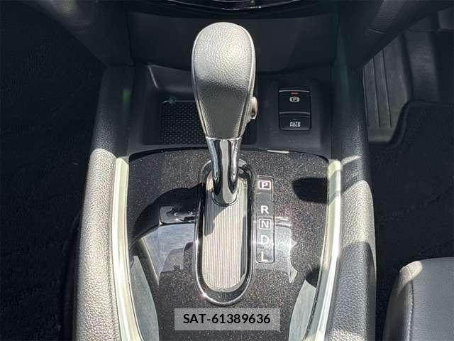 Nissan X-TRAIL 2018-07 7252936-29