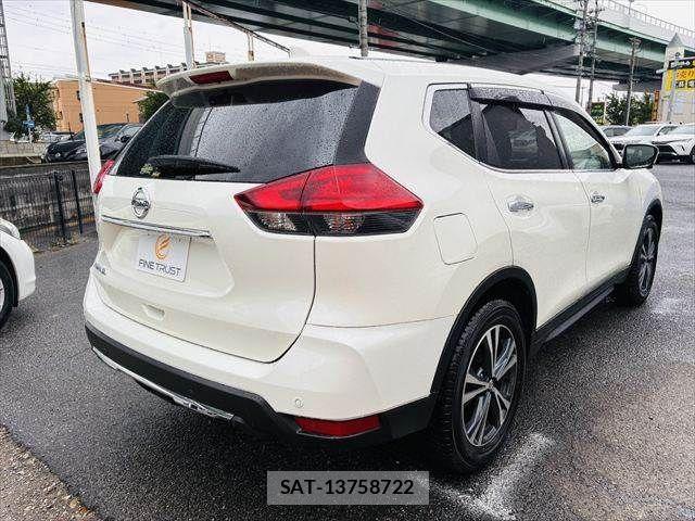 Nissan X-TRAIL 2018-01 7252933-16
