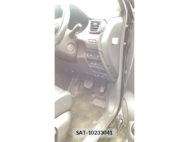 Nissan X-TRAIL 2017-12 7252939-10