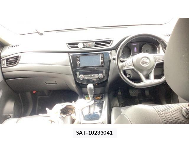 Nissan X-TRAIL 2017-12 7252939-8