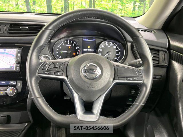 Nissan X-TRAIL 2017-08 7252934-11