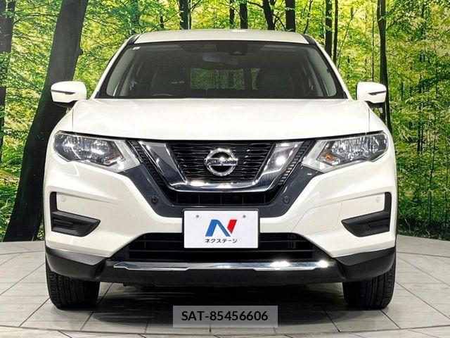 Nissan X-TRAIL 2017-08 7252934-14