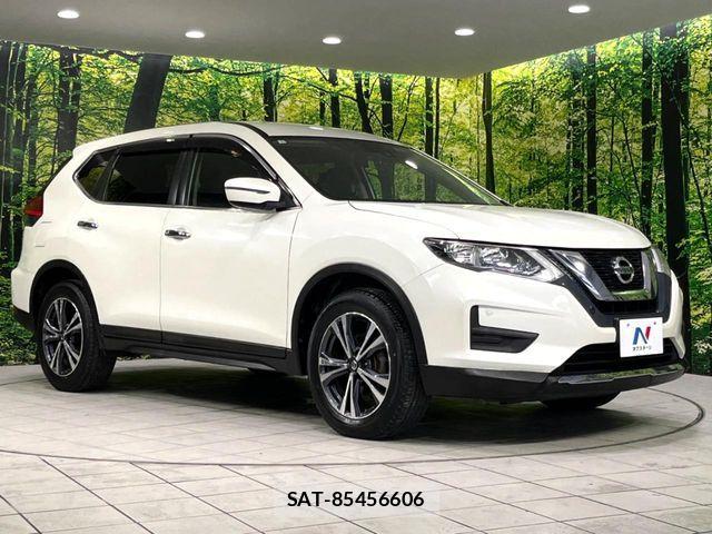 Nissan X-TRAIL 2017-08 7252934-16