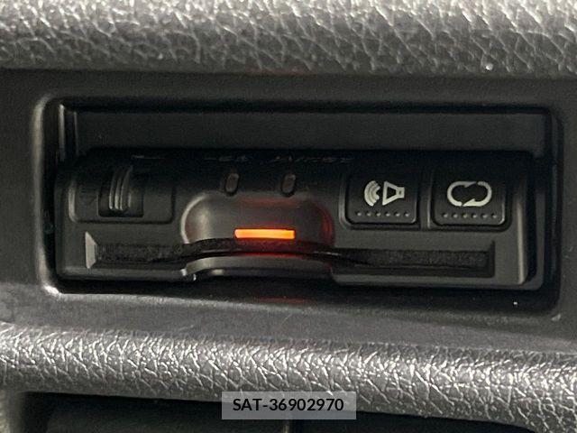 Nissan X-TRAIL 2018-02 7252937-6