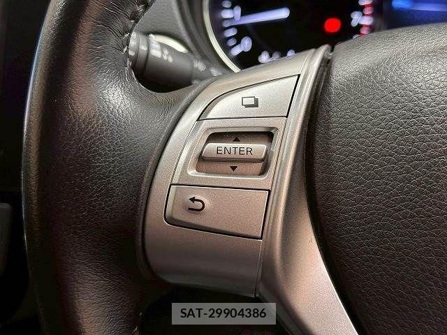 Nissan X-TRAIL 2015-10 7252938-10