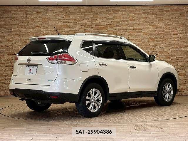 Nissan X-TRAIL 2015-10 7252938-15