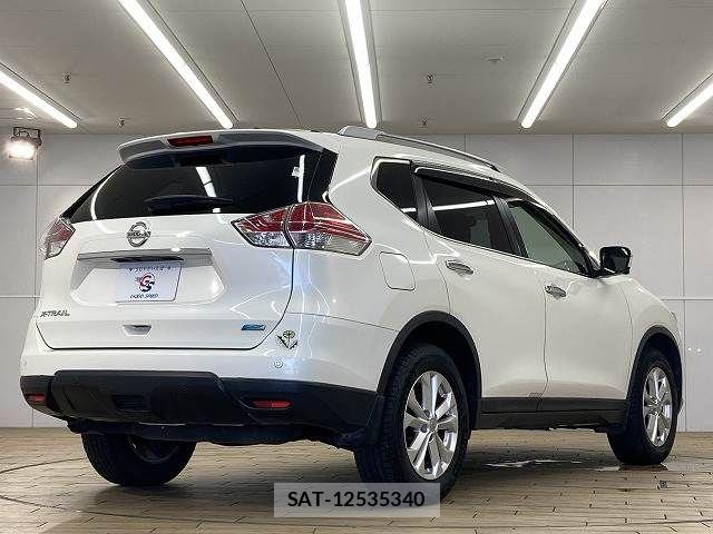 Nissan X-TRAIL 2015-07 7252940-16