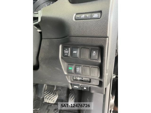 Nissan X-TRAIL 2018-03 7273328-18