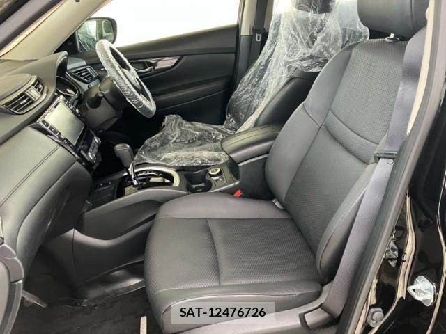 Nissan X-TRAIL 2018-03 7273328-25
