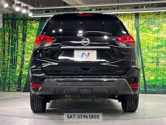 Nissan X-TRAIL 2017-08 7273322-14