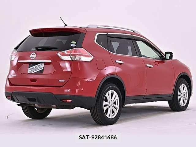 Nissan X-TRAIL 2016-09 7273327-17
