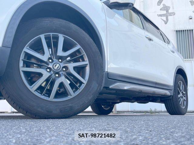 Nissan X-TRAIL 2016-09 7273323-12
