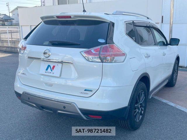 Nissan X-TRAIL 2016-09 7273323-16