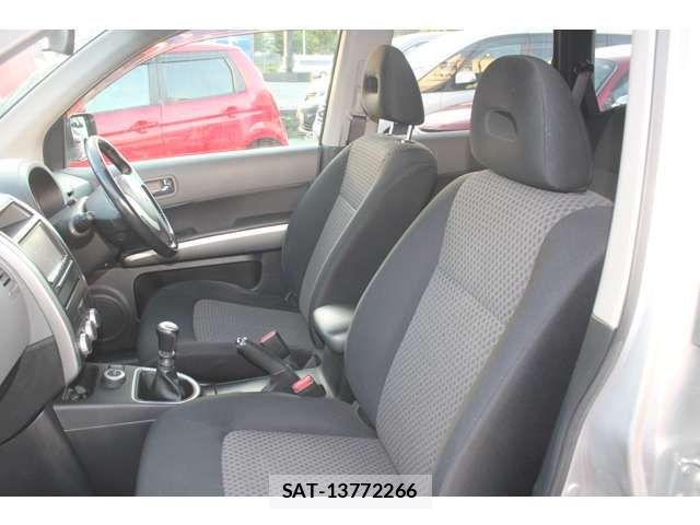 Nissan X-TRAIL 2009-01 7331437-9