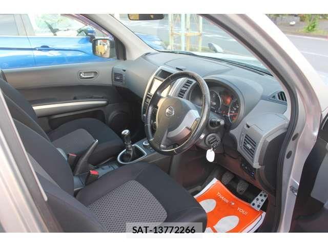 Nissan X-TRAIL 2009-01 7331437-3