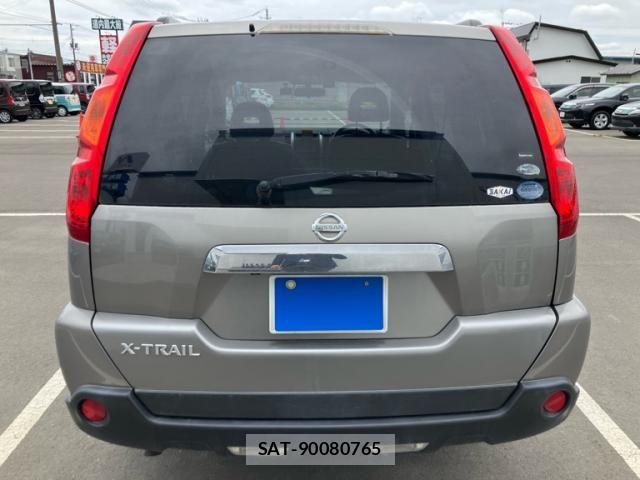 Nissan X-TRAIL 2010-04 7331450-6