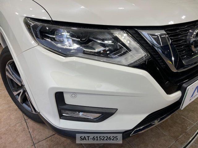 Nissan X-TRAIL 2017-08 7331435-11