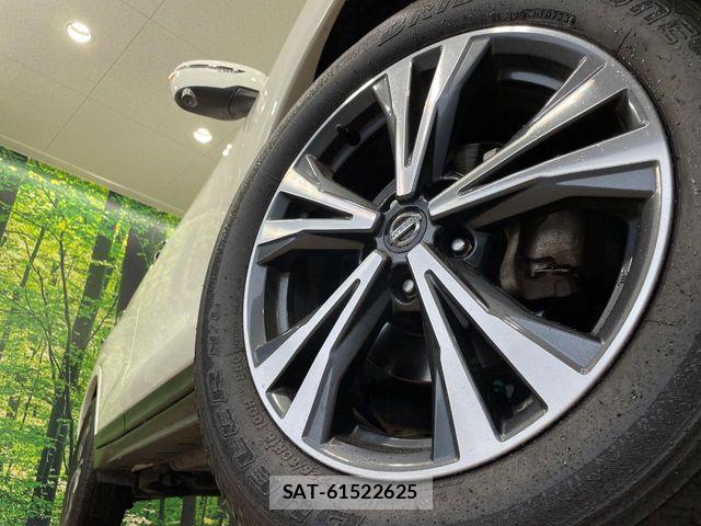 Nissan X-TRAIL 2017-08 7331435-12