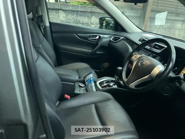 Nissan X-TRAIL 2015-08 7331442-9