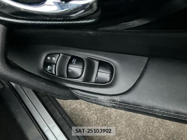 Nissan X-TRAIL 2015-08 7331442-11