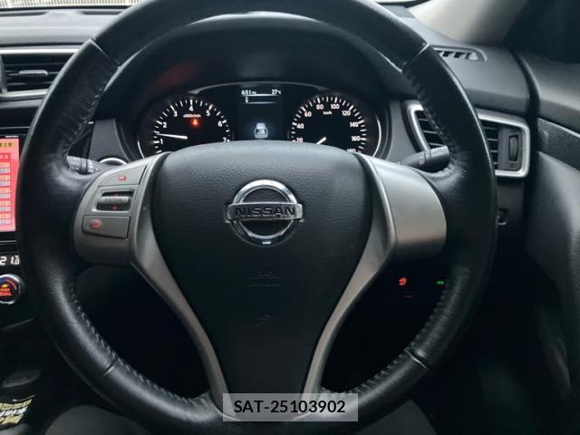 Nissan X-TRAIL 2015-08 7331442-16