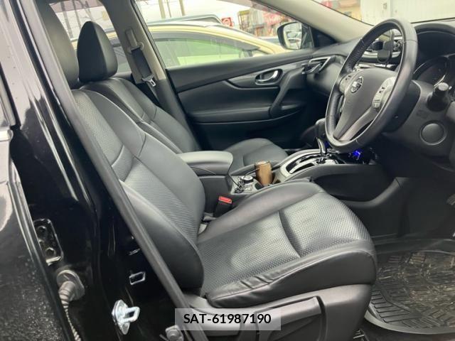 Nissan X-TRAIL 2017-05 7331438-12