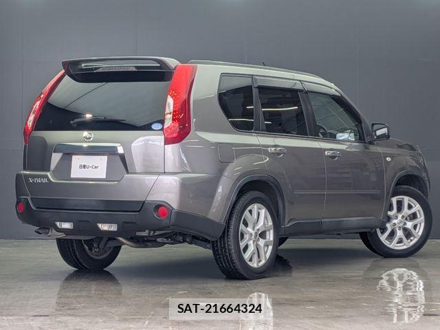 Nissan X-TRAIL 2013-07 7331434-1