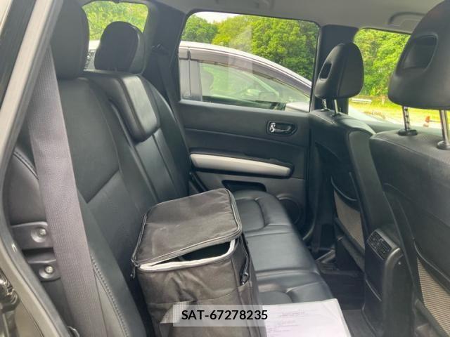 Nissan X-TRAIL 2011-09 7331449-16