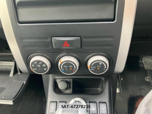 Nissan X-TRAIL 2011-09 7331449-21