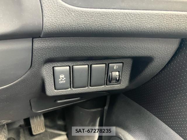 Nissan X-TRAIL 2011-09 7331449-24