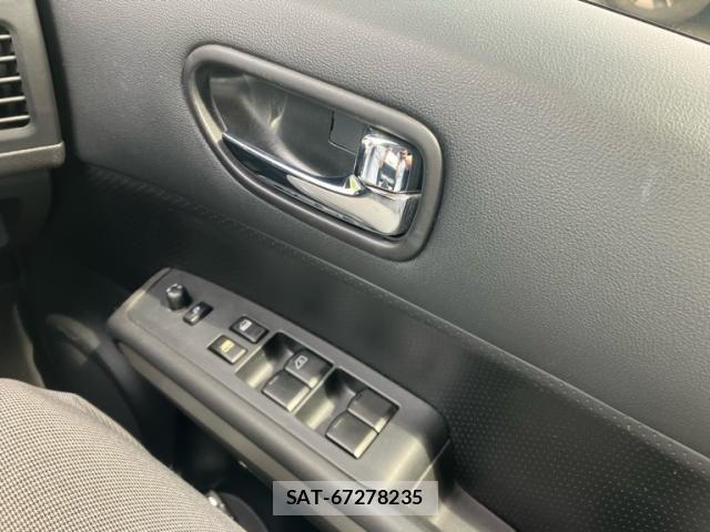 Nissan X-TRAIL 2011-09 7331449-25