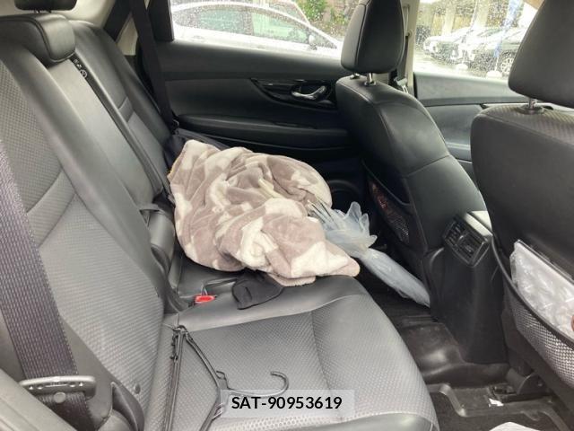 Nissan X-TRAIL 2018-07 7331433-13