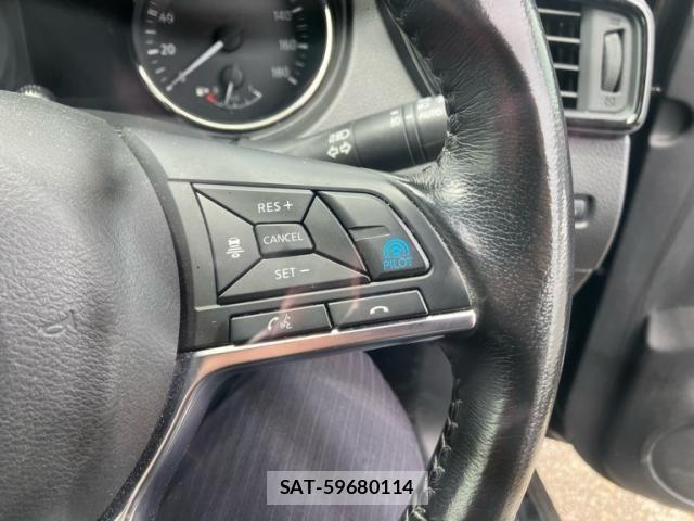 Nissan X-TRAIL 2018-09 7331432-14