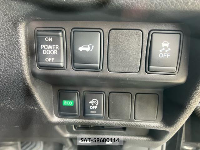 Nissan X-TRAIL 2018-09 7331432-15