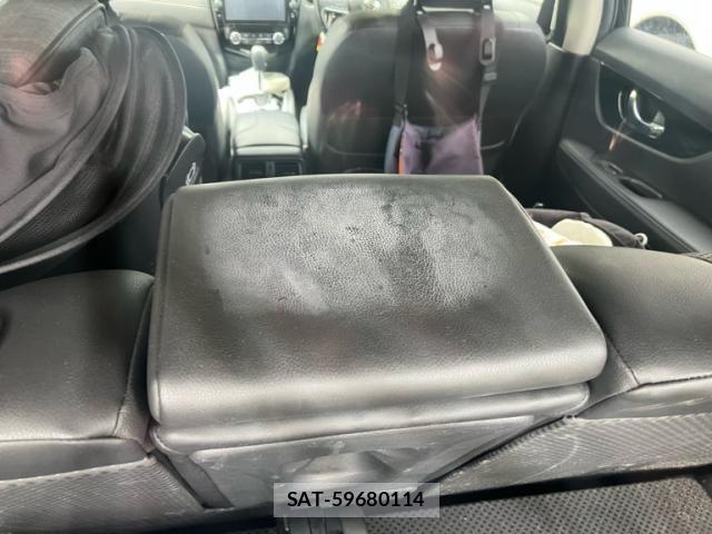 Nissan X-TRAIL 2018-09 7331432-25