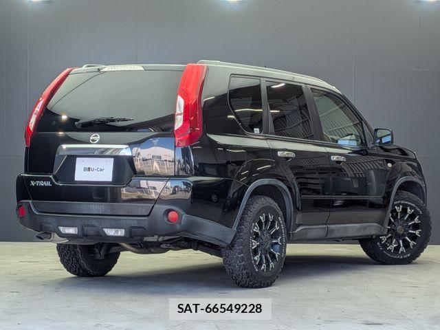 Nissan X-TRAIL 2013-05 7331431-2