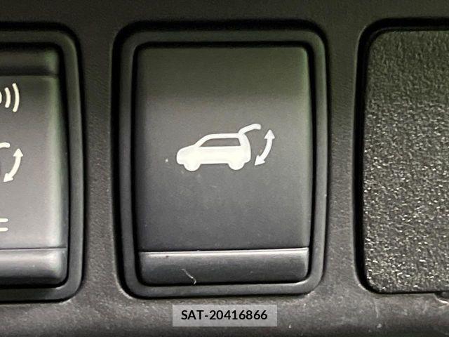 Nissan X-TRAIL 2015-03 7360611-4