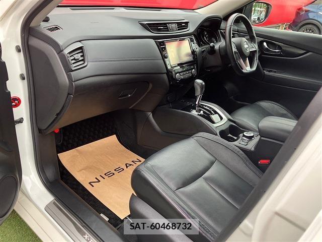 Nissan X-TRAIL 2018-11 7360608-6