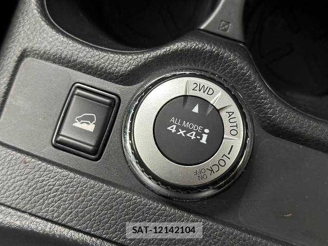 Nissan X-TRAIL 2018-06 7360602-13