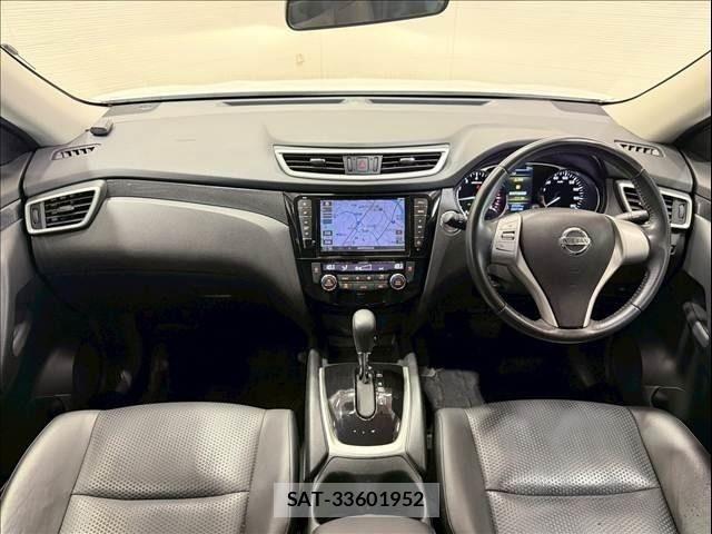 Nissan X-TRAIL 2015-11 7360613-1