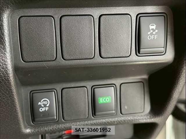 Nissan X-TRAIL 2015-11 7360613-19